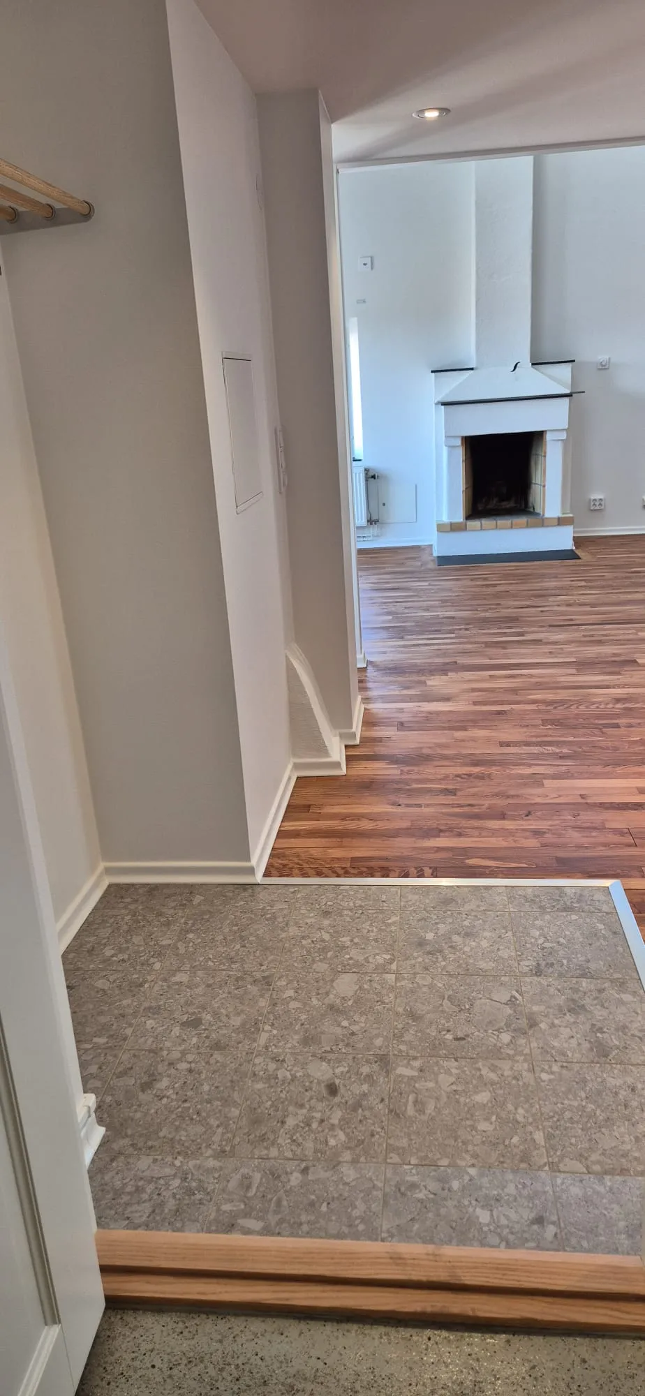 Penthouse hall med kakelugn